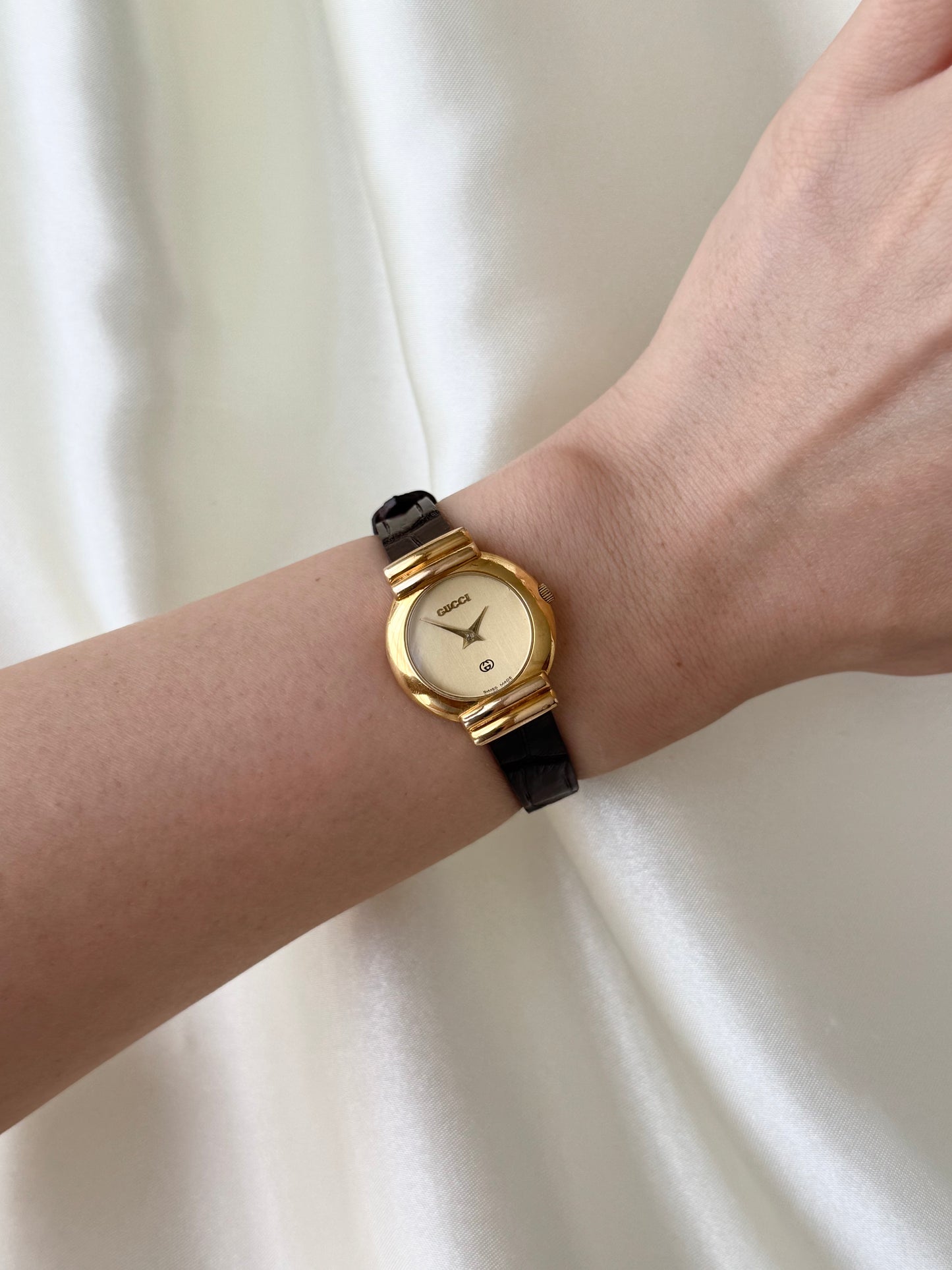 VINTAGE GUCCI 5300L