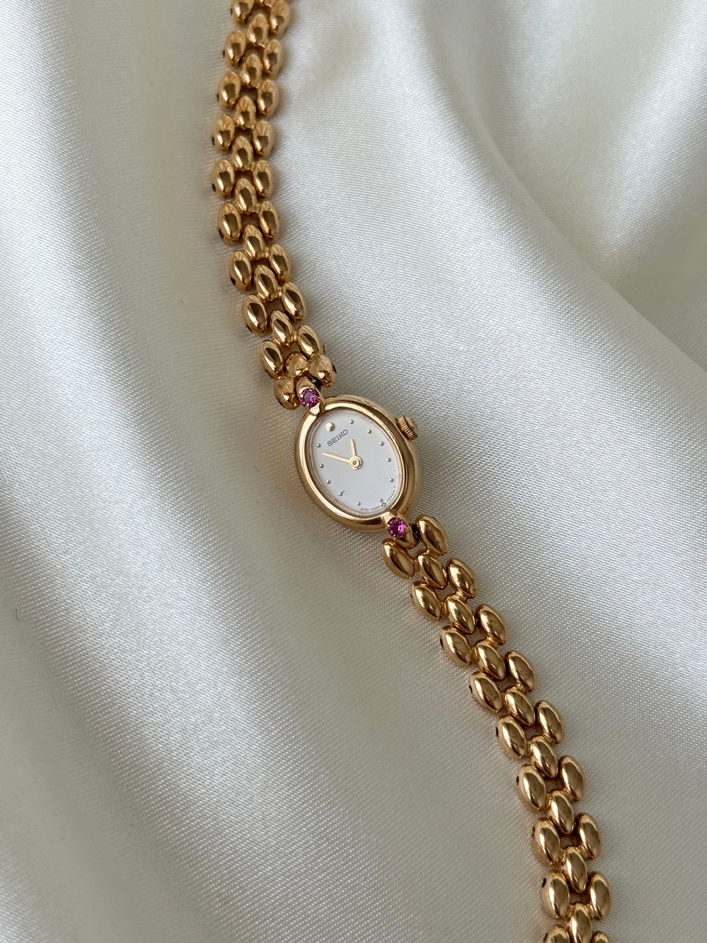 VINTAGE PETITE RUBY SEIKO